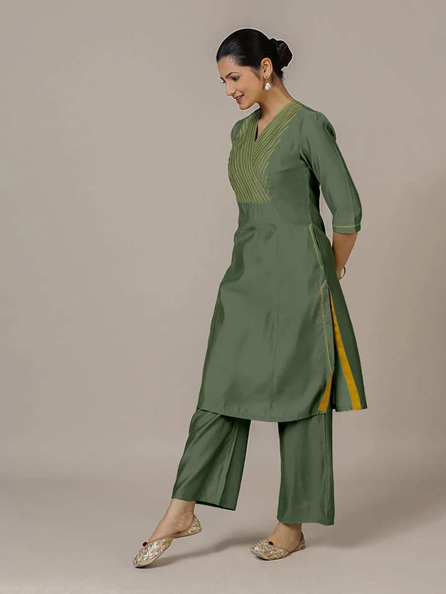 Piya x Rozaana | A Line Kurta in Hunter Green with Thread Work | Coords or Only Kurta