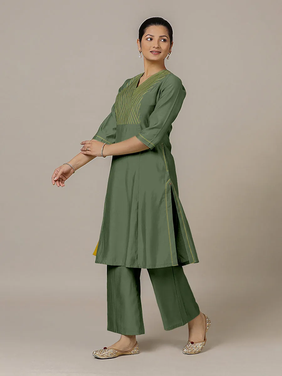 Piya x Rozaana | A Line Kurta in Hunter Green with Thread Work | Coords or Only Kurta