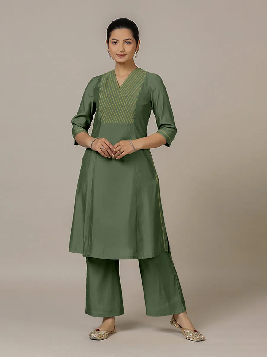 Piya x Rozaana | A Line Kurta in Hunter Green with Thread Work | Coords or Only Kurta