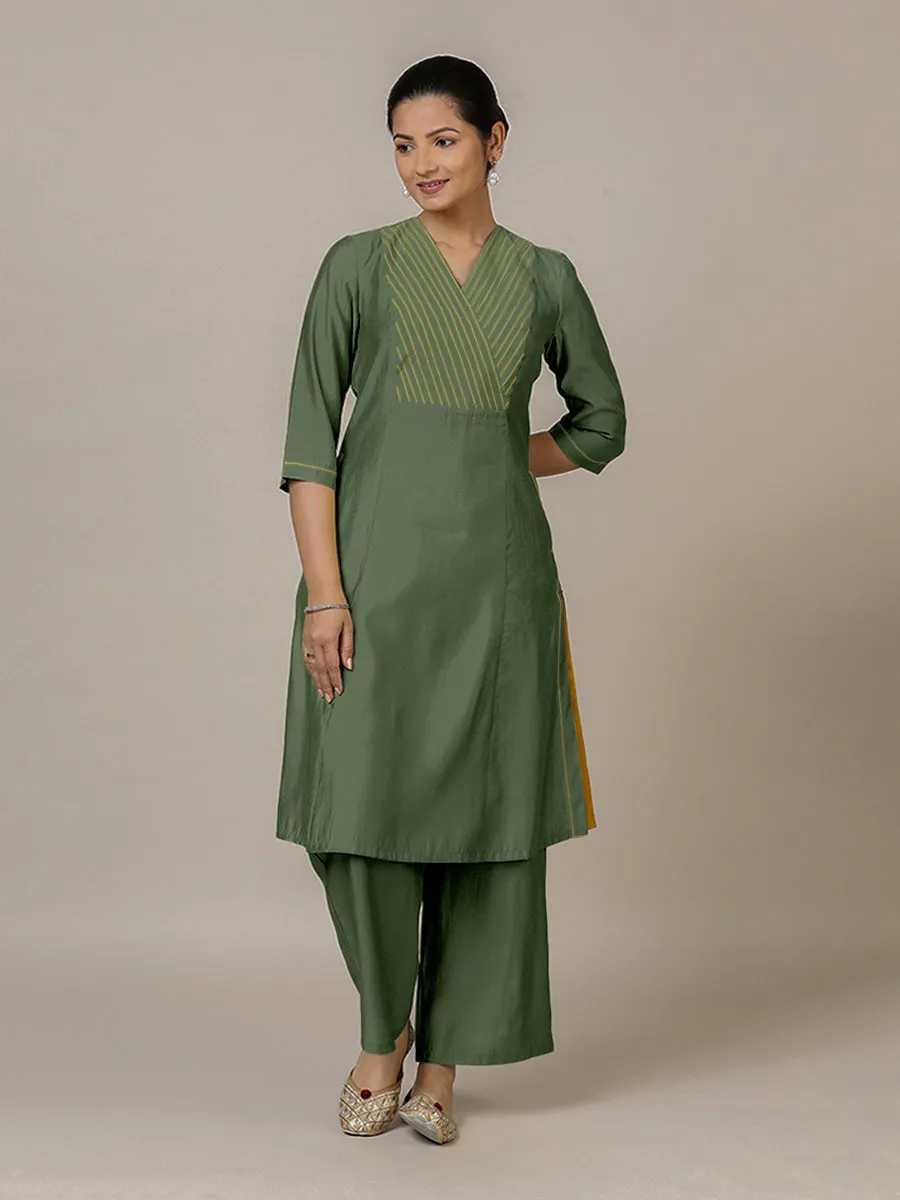 Piya x Rozaana | A Line Kurta in Hunter Green with Thread Work | Coords or Only Kurta