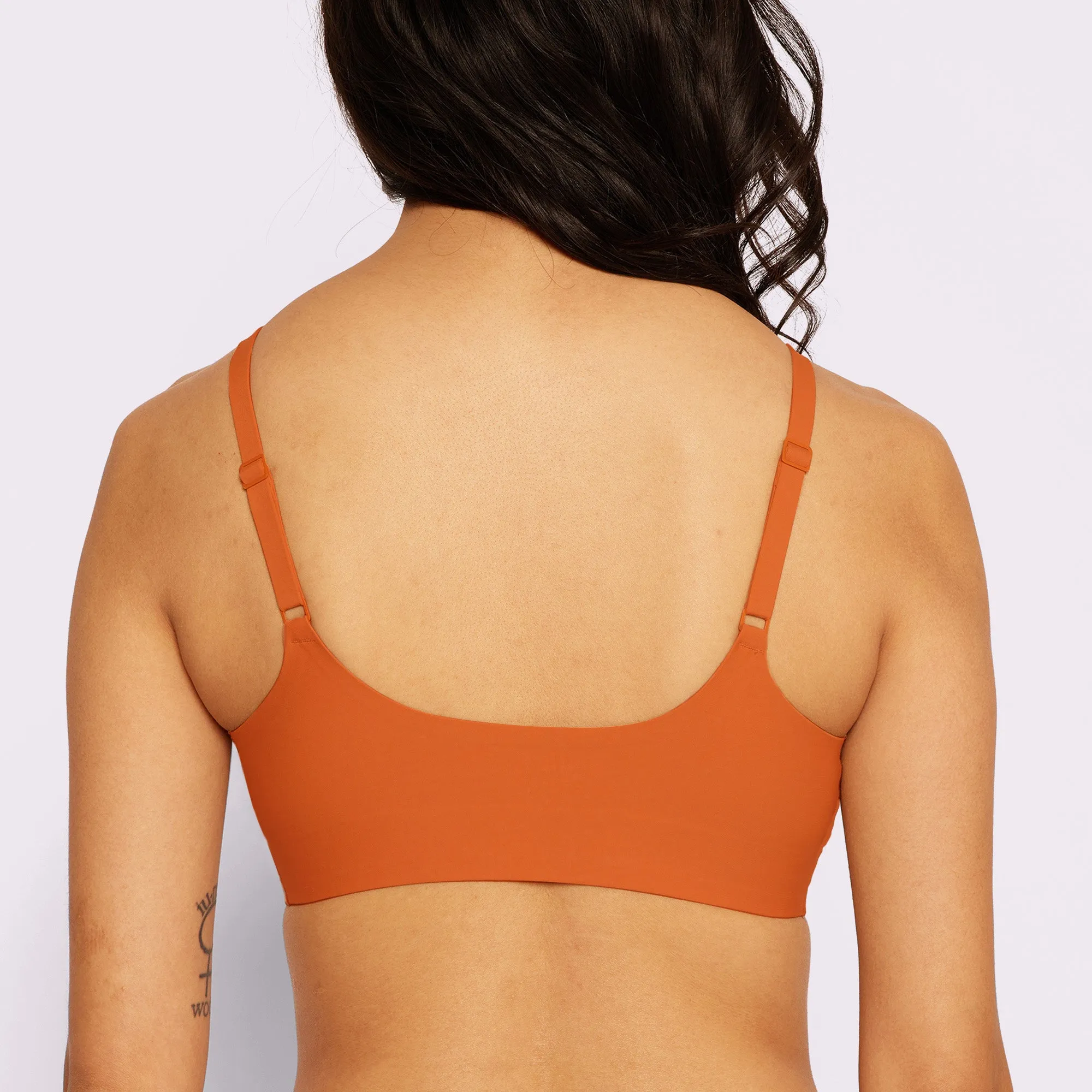 Smooth Lift Triangle Bralette | Seamless Universal (Eightball)