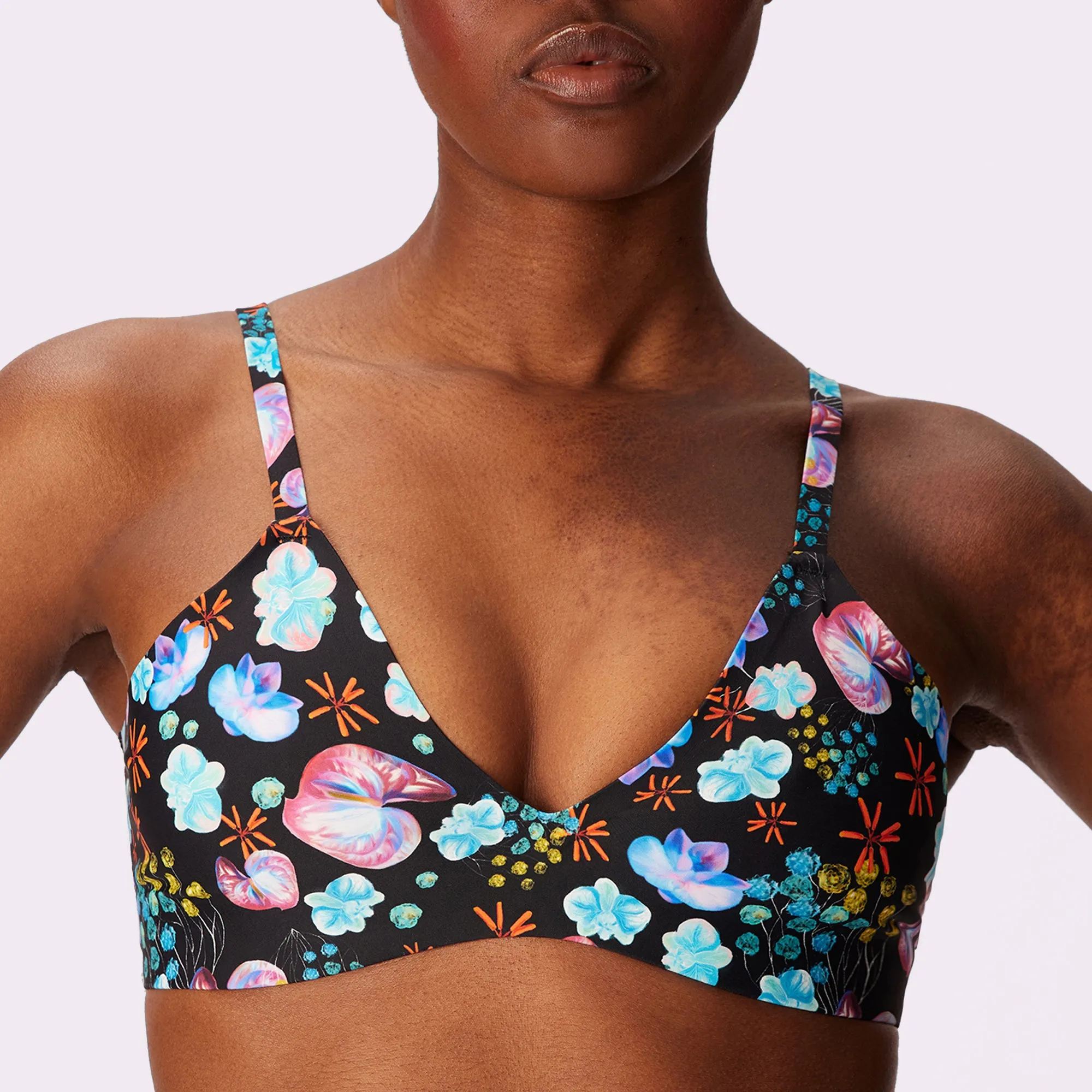 Smooth Lift Triangle Bralette | Seamless Universal (Eightball)