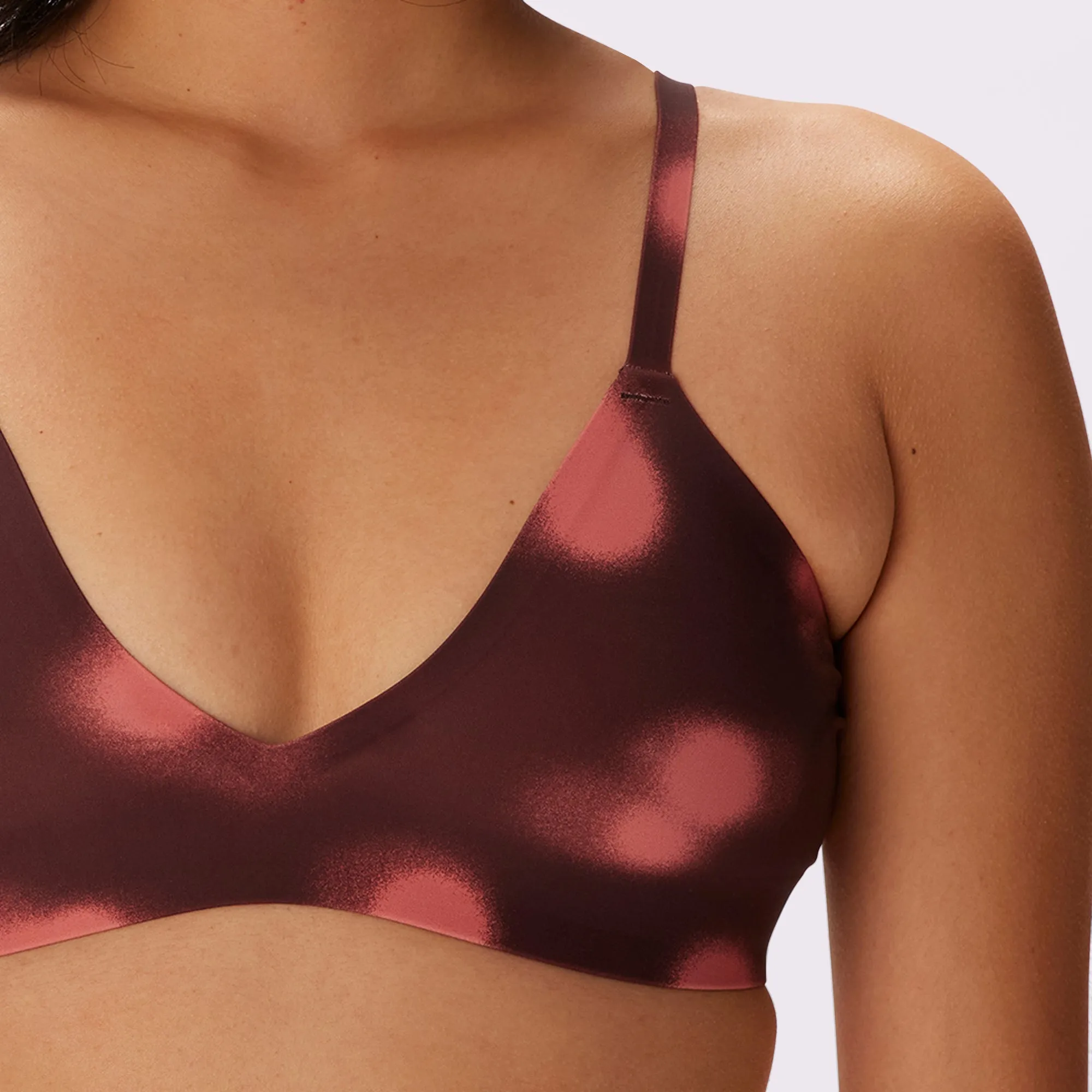 Smooth Lift Triangle Bralette | Seamless Universal (Eightball)