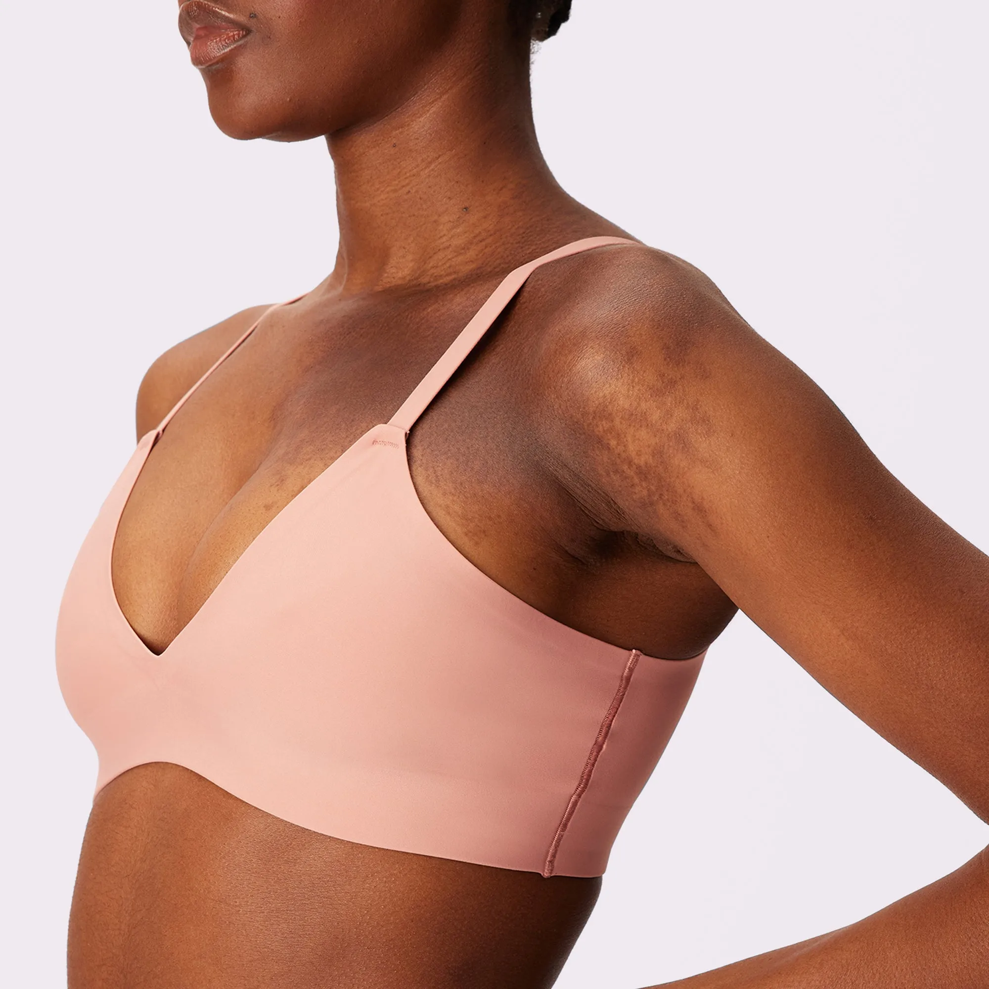 Smooth Lift Triangle Bralette | Seamless Universal (Eightball)