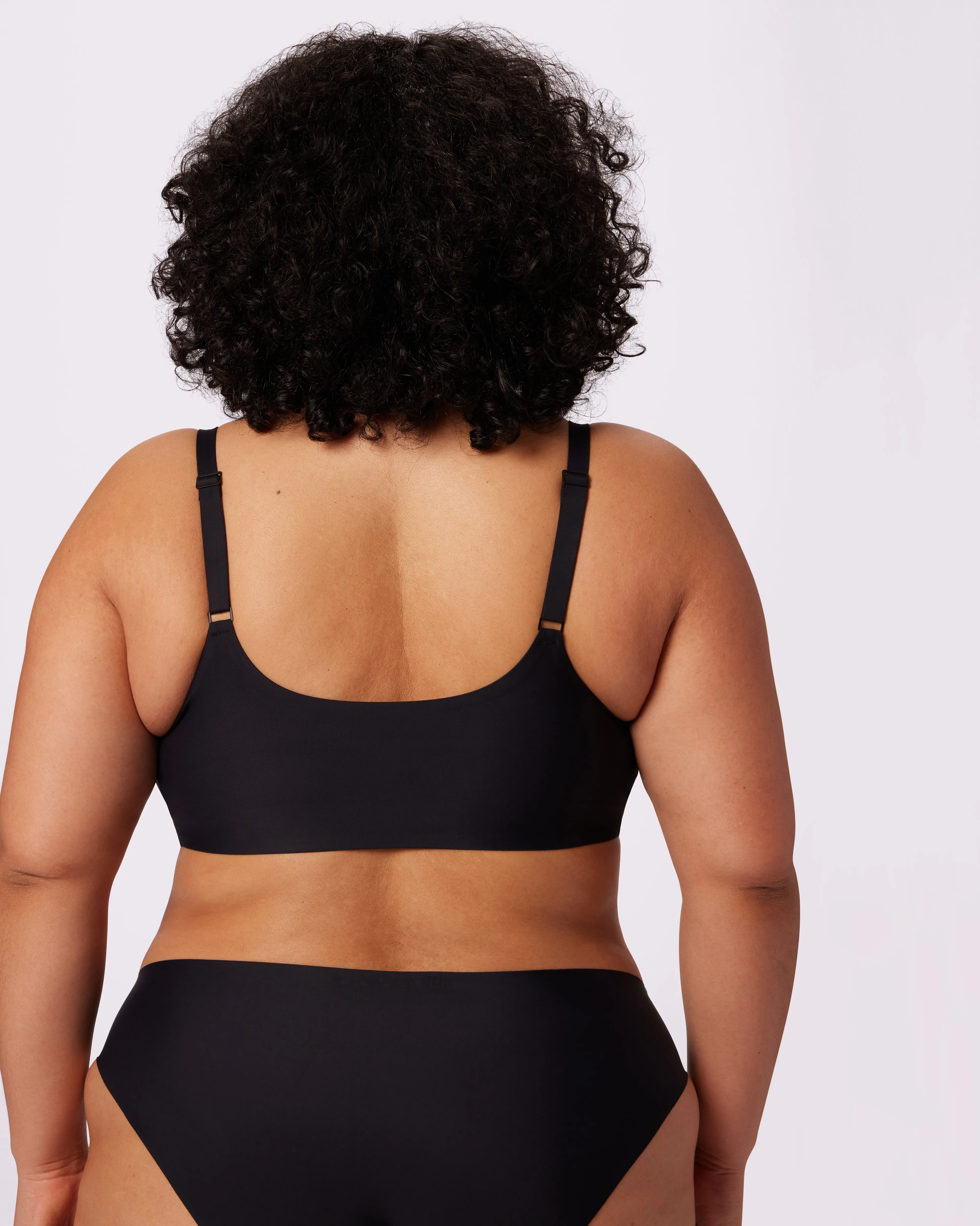 Smooth Lift Triangle Bralette | Seamless Universal (Eightball)